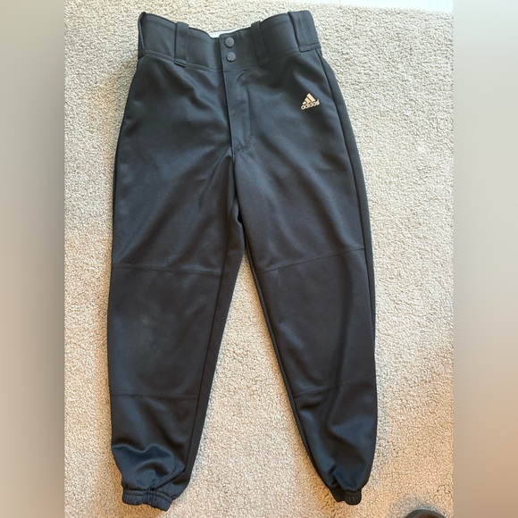 Boys Size M Adidas baseball pants. Good condition, slight thinning on right knee - Picture 1 of 3